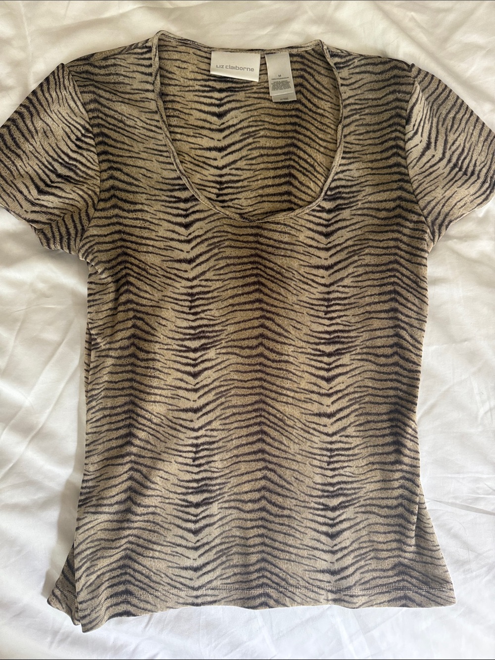 Vintage Y2K Liz Claiborne Women's Beige Tiger-Print Scoop Neck Top